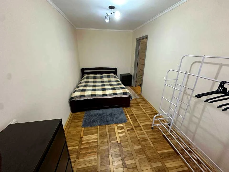 Apartment. Ivano-Frankivsk, Ye. Konovalts Street