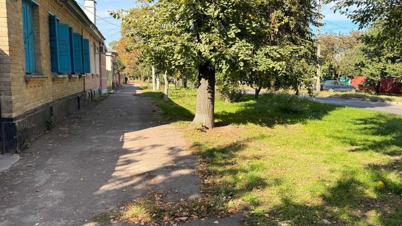 Sale of a part of a house on Khreshchatyk Street, 82 – Kazbet district