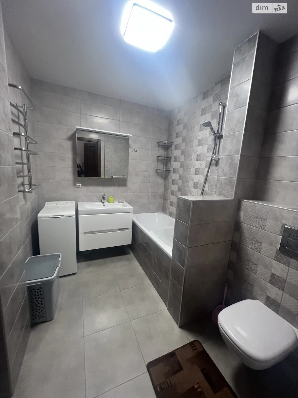 Long-Term Rental Apartment, New World