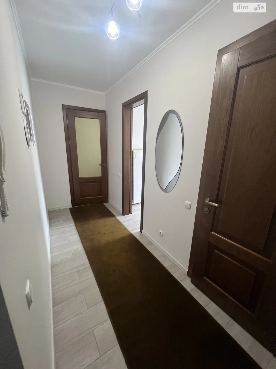Long-Term Rental Apartment, New World