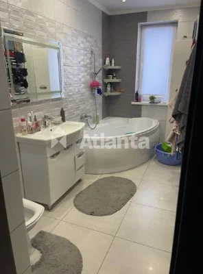 Spacious 2-bedroom apartment with renovation and autonomy for sale