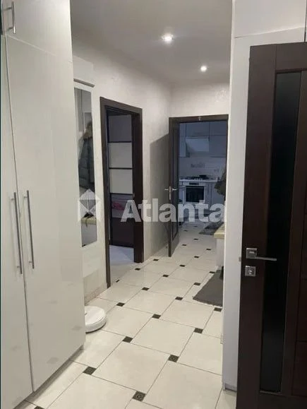 Spacious 2-bedroom apartment with renovation and autonomy for sale