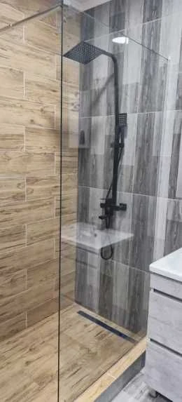Продається нова квартира в новому ЖК "Скай Сіті" на вулиці Варненській