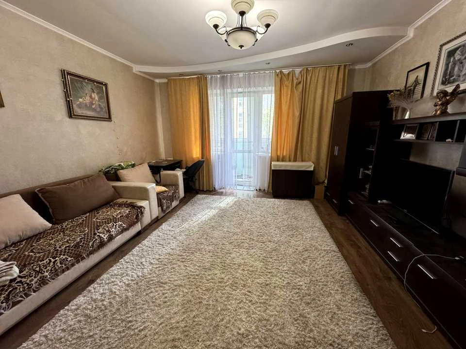 Apartment. Ivano-Frankivsk, Volodymyr Veliky st.