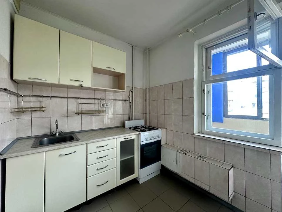 Apartment. Miloslavska st., Kyiv