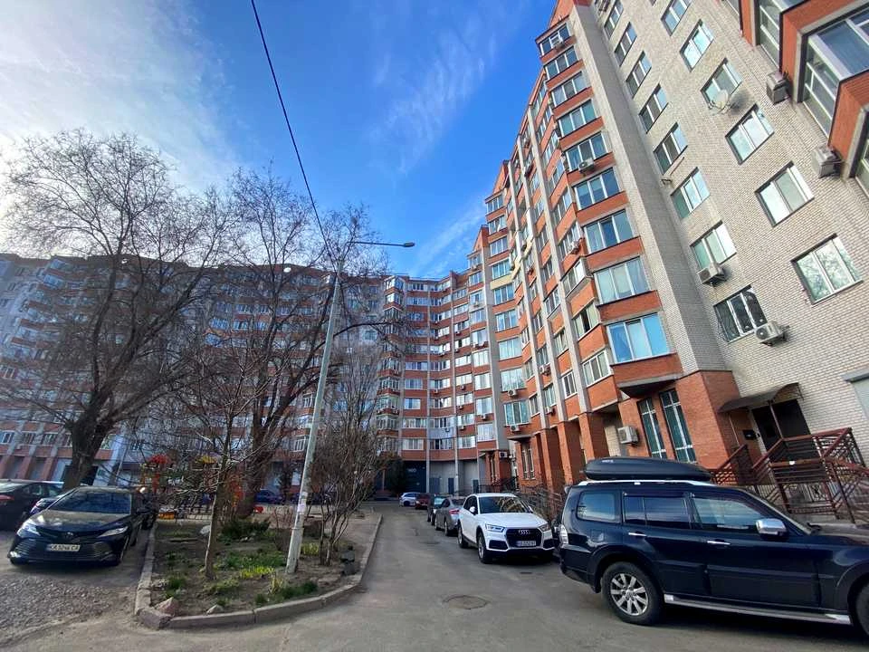 Apartment. Khmelnytska Street, Kyiv