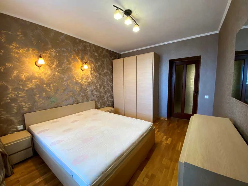 Apartment. Khmelnytska Street, Kyiv