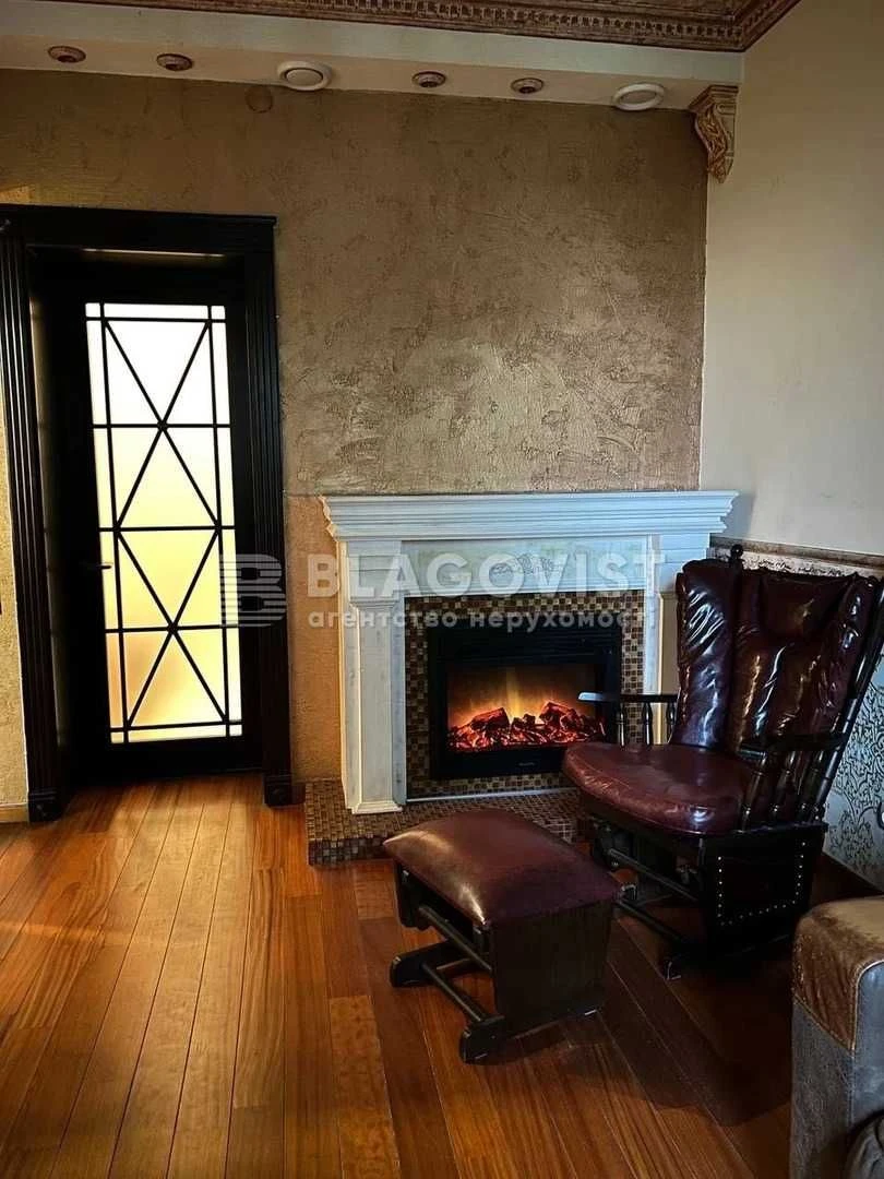 3-room apartment for sale, 92 sq m, with designer renovation, Sevastopol