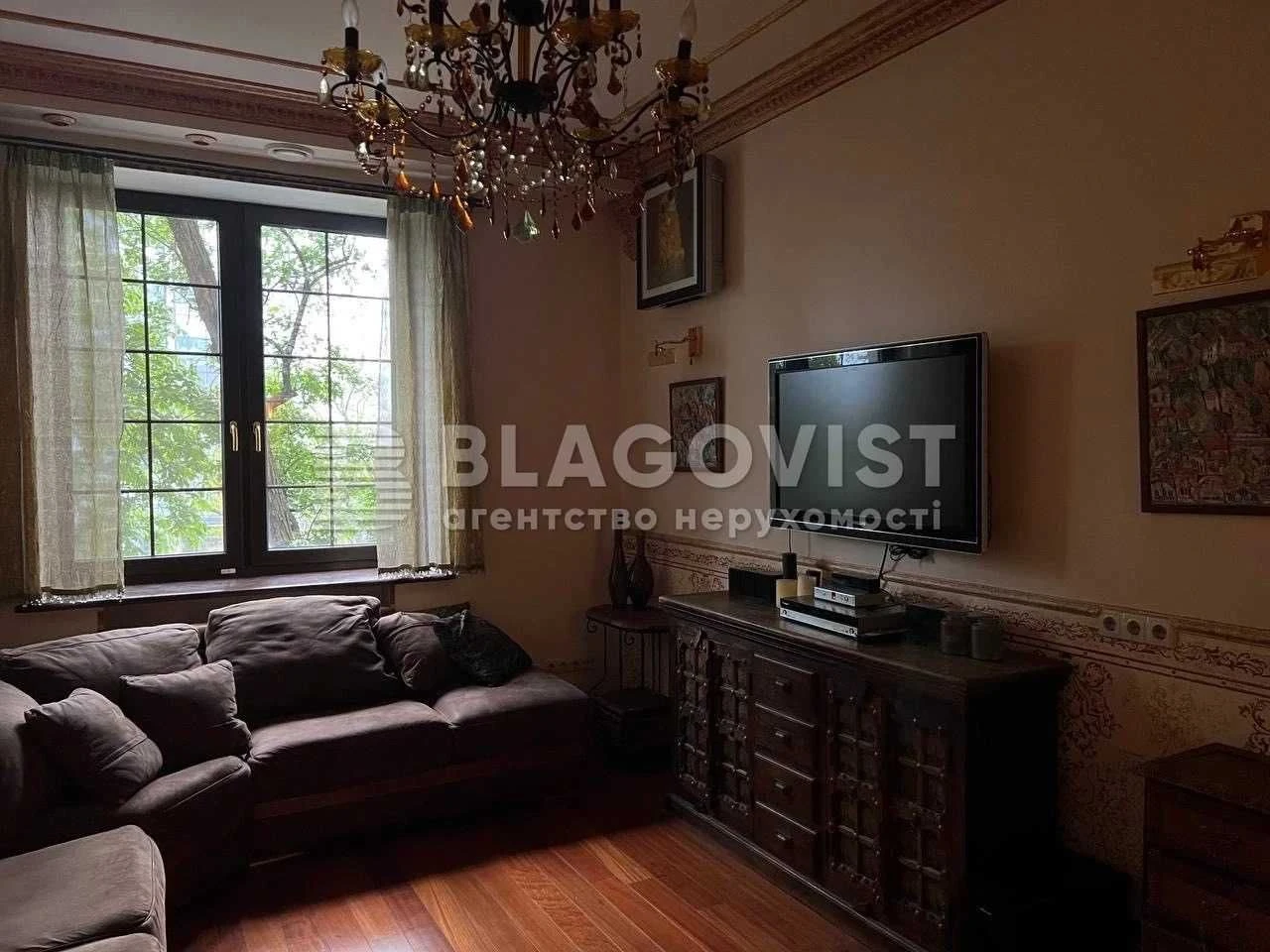 3-room apartment for sale, 92 sq m, with designer renovation, Sevastopol