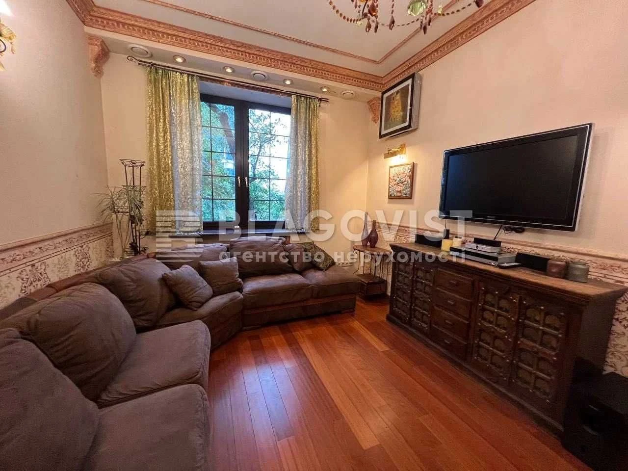 3-room apartment for sale, 92 sq m, with designer renovation, Sevastopol