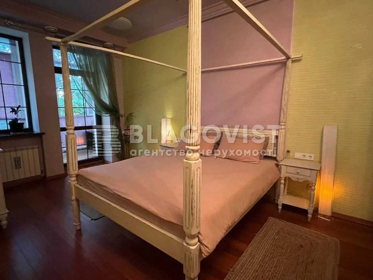 3-room apartment for sale, 92 sq m, with designer renovation, Sevastopol