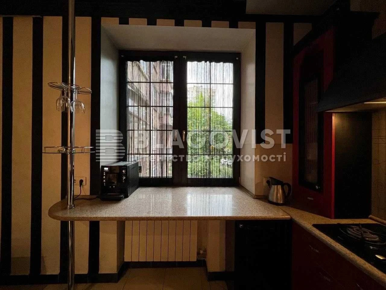 3-room apartment for sale, 92 sq m, with designer renovation, Sevastopol