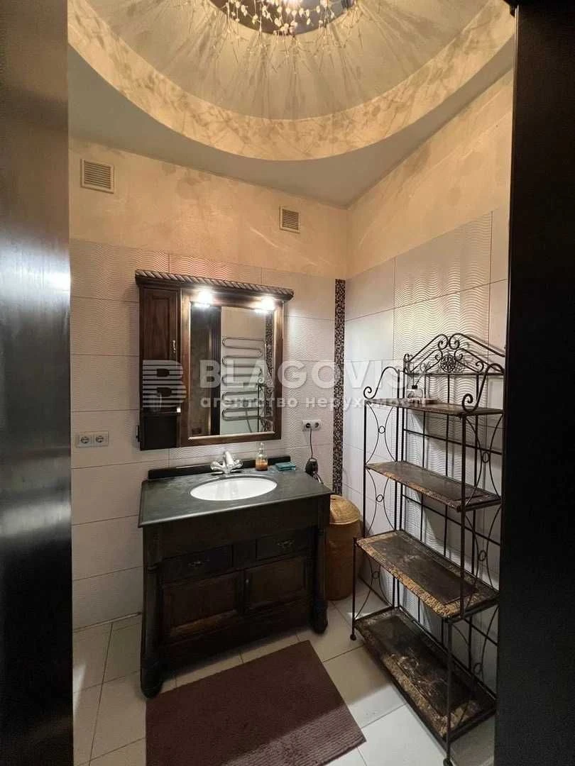 3-room apartment for sale, 92 sq m, with designer renovation, Sevastopol