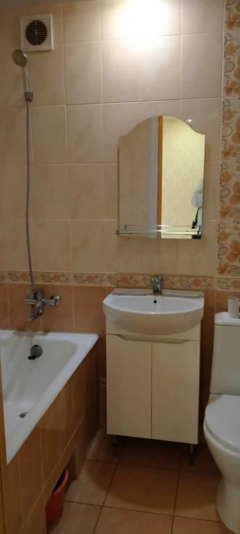 Продам 1 ком кв ул Полеская 16, Новая Дарница, Дарницкий Ж/Д