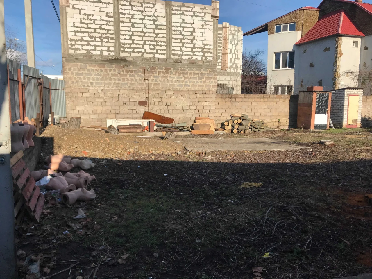 Фасадный участок 6,5 сотки — Одесса, Комарова / Инглези