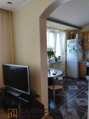 Продам 3-кімнатну квартиру в Харкові, Салтівка, Академіка Павлова 605
