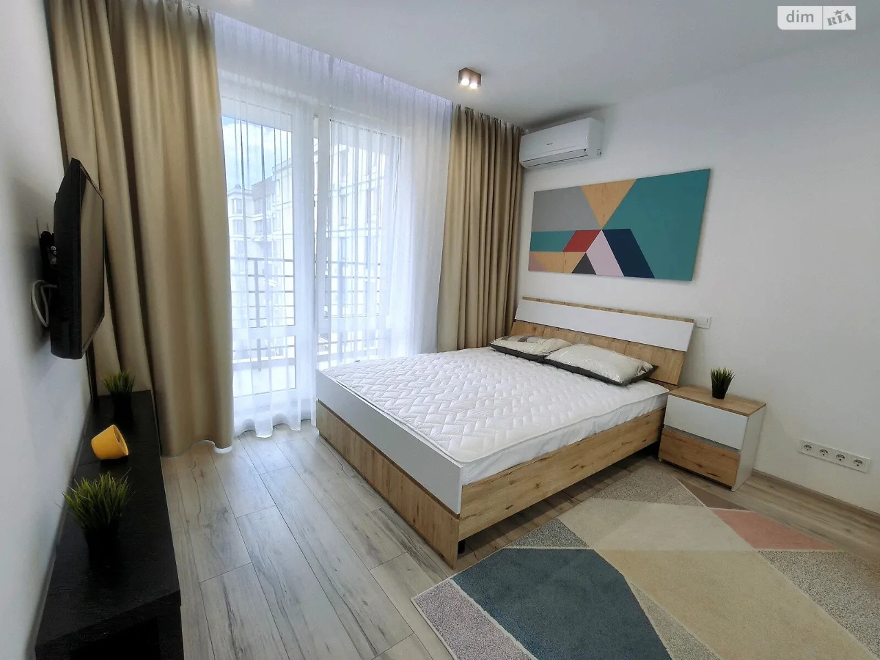 Long-Term Rental Apartment, Zhulyany