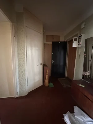 Продается 1-комнатная квартира, ул. Лахтинская