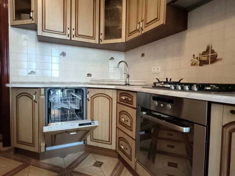 Apartment. Ivano-Frankivsk, Pasichna st.