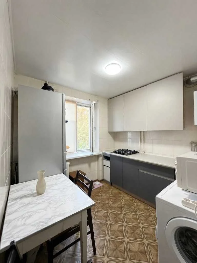 Продається 2-кімнатна квартира, 4/5 поверхів, вул. Фурманова, 22592