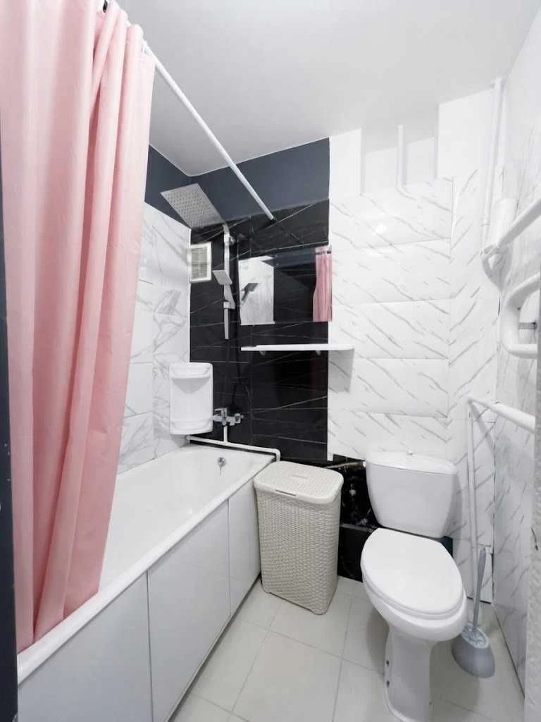 Продається 2-кімнатна квартира, 4/5 поверхів, вул. Фурманова, 22592