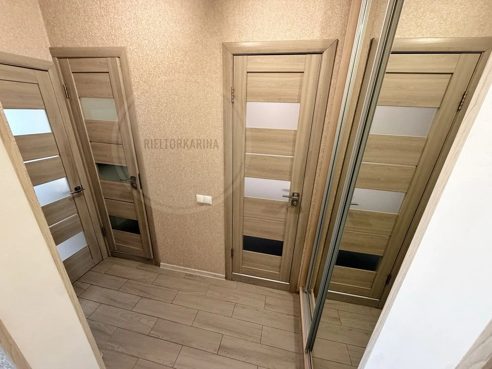 Поздовжня/Миру проспект, 1к квартира в продаже, 5 этаж