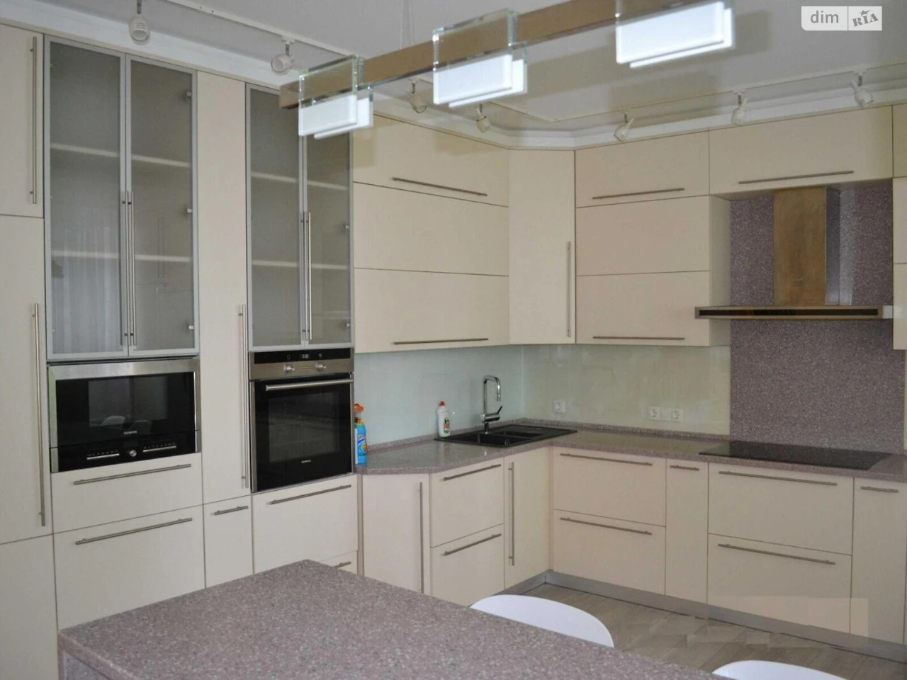 Long-Term Rental Apartment in Lukyanivka