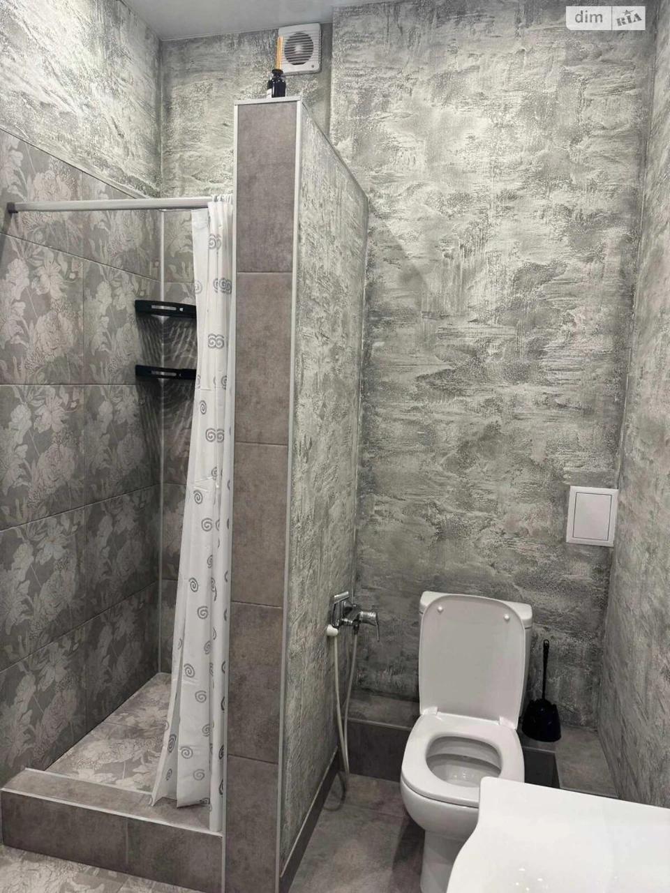 Long-Term Rental Apartment in Lukyanivka