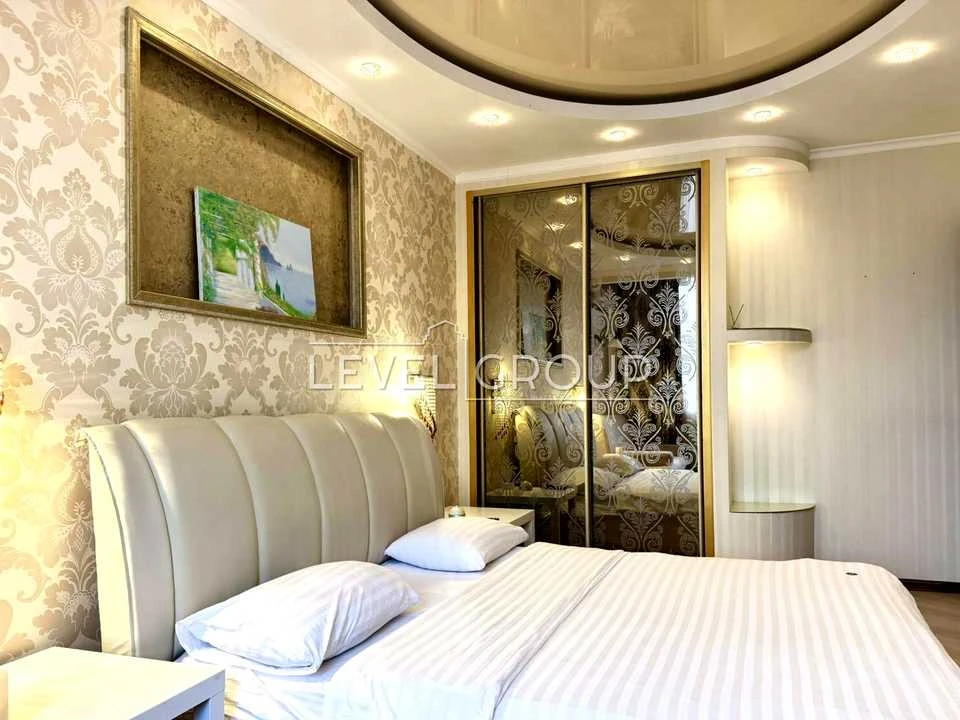 Apartment. Silverkilinska St., Pozniaky, Kyiv
