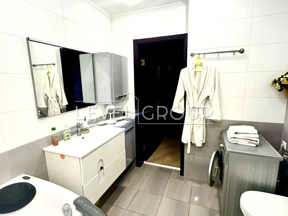 Apartment. Silverkilinska St., Pozniaky, Kyiv