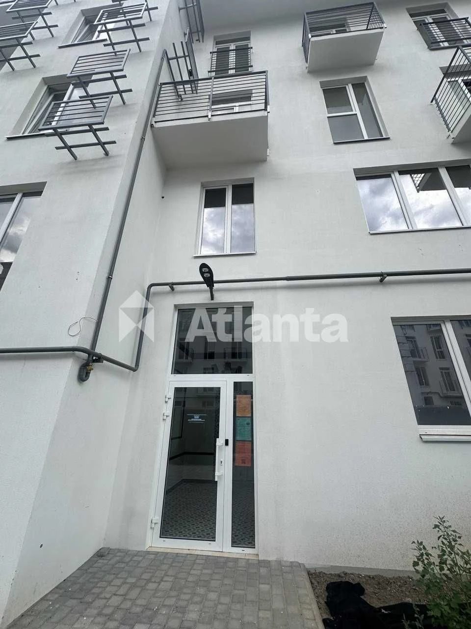 Modern complex in a new residential complex in Tairovo