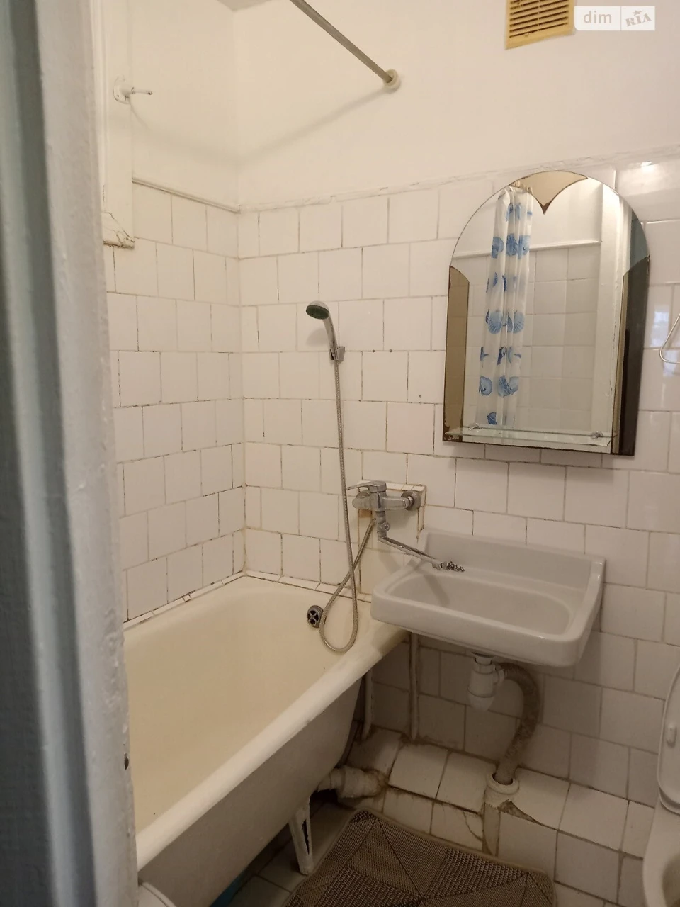 Long-Term Rental Apartment "Chayka"