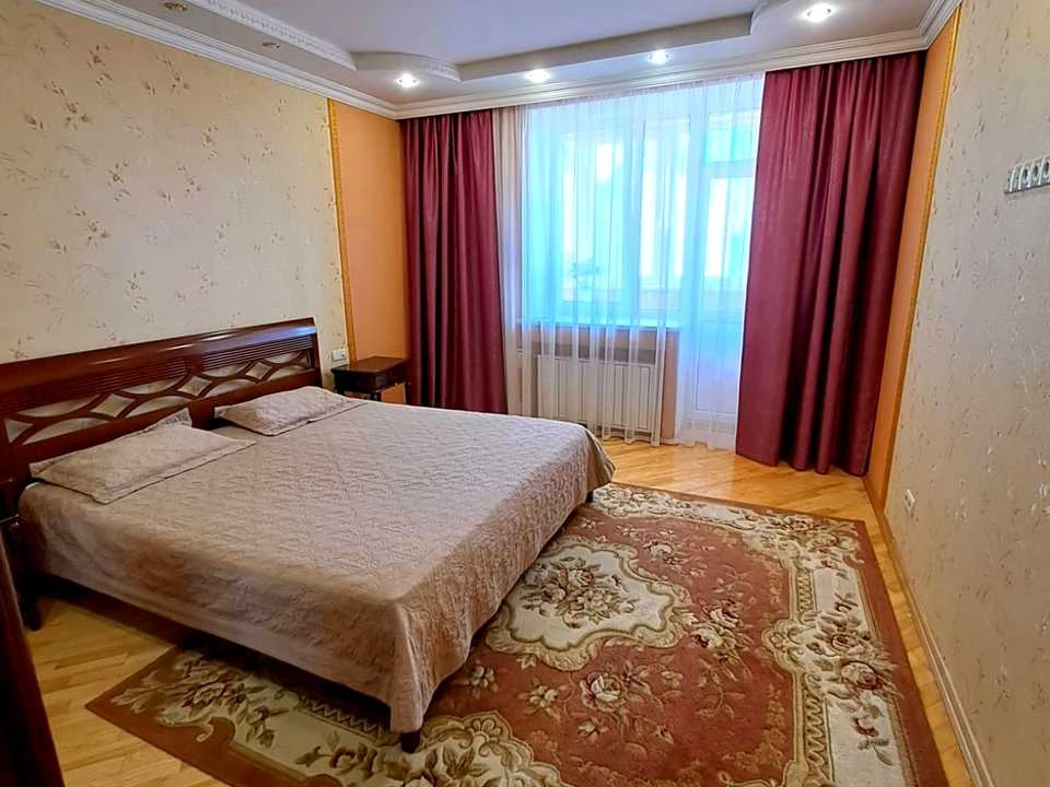 Apartment. Mykola Bazhan Prospekt, Kyiv