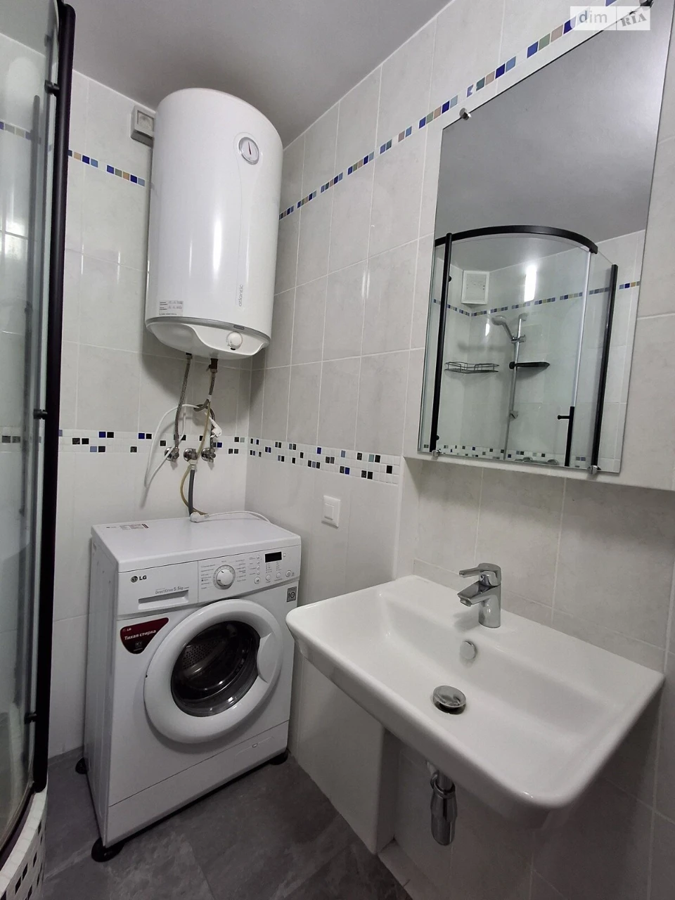 Long-Term Rental Apartment, Pozniaky