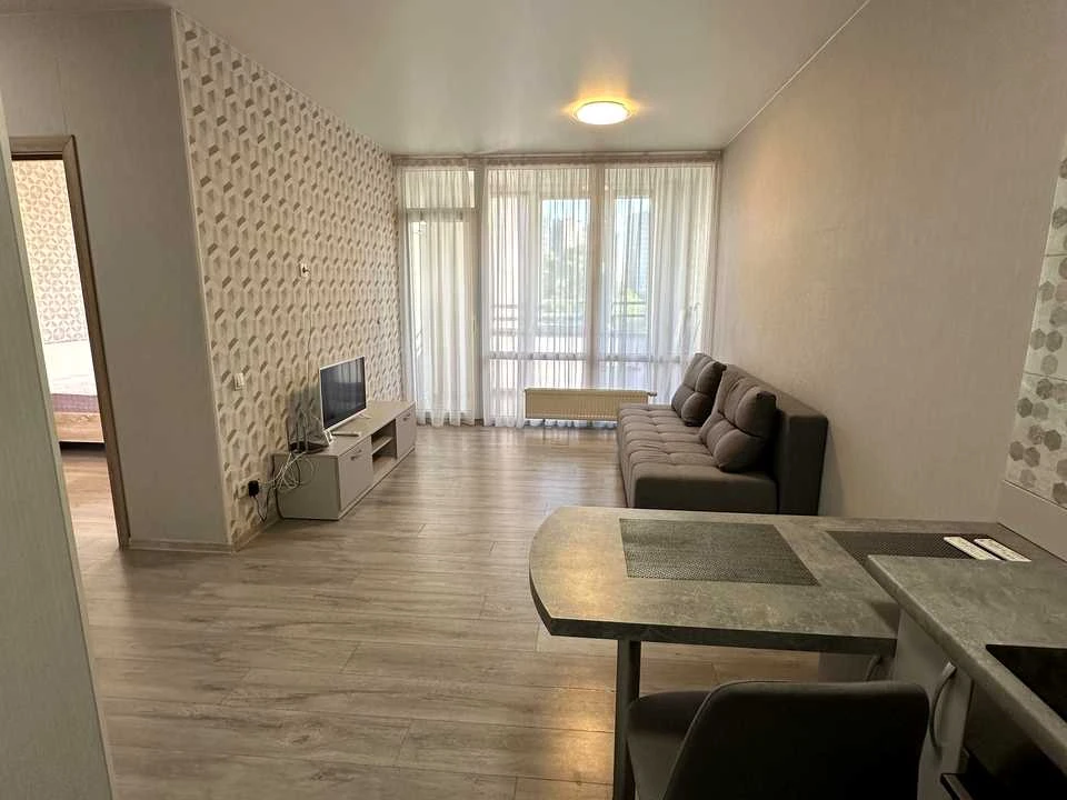 Apartment. Дніprovska Naberzhna str.