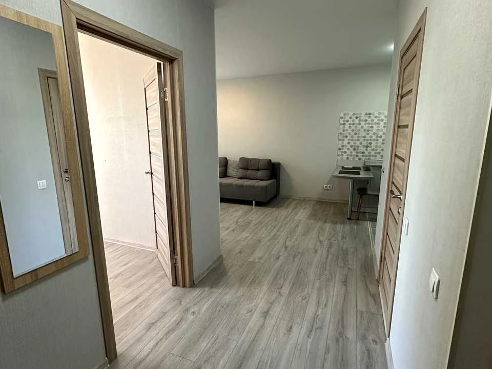 Apartment. Дніprovska Naberzhna str.