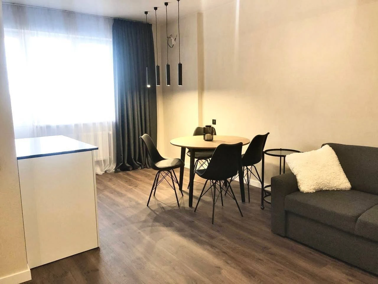 Продаж однокімнатної квартири, 57 м², вул. Ованеса Туманяна, 15