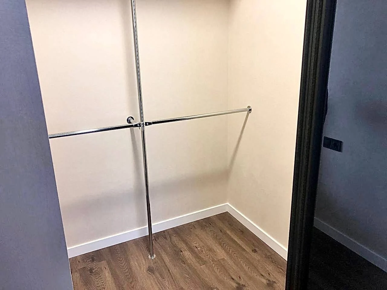 Продаж однокімнатної квартири, 57 м², вул. Ованеса Туманяна, 15