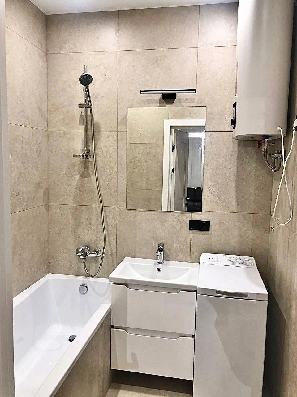Продаж однокімнатної квартири, 57 м², вул. Ованеса Туманяна, 15