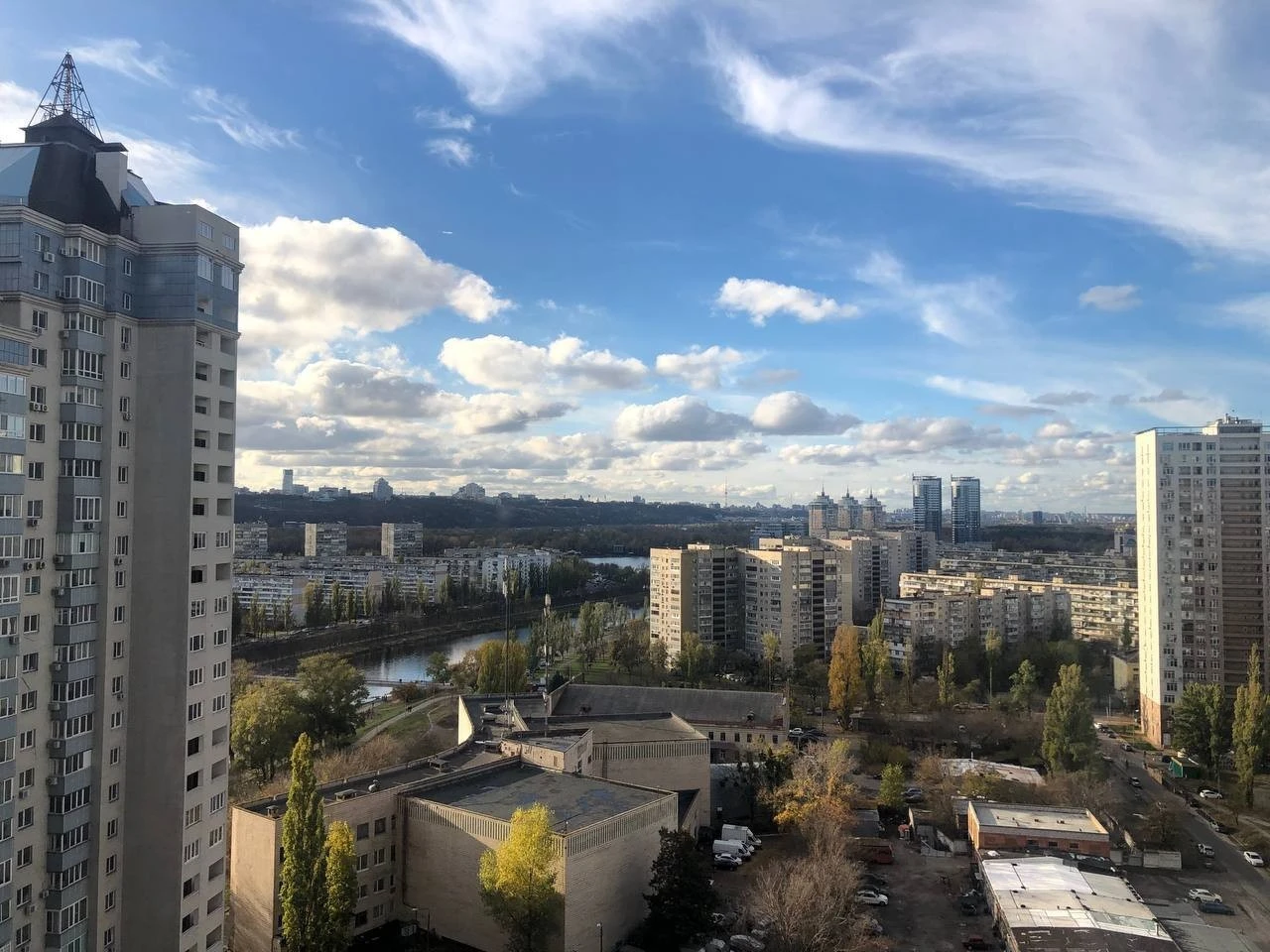 Продаж однокімнатної квартири, 57 м², вул. Ованеса Туманяна, 15