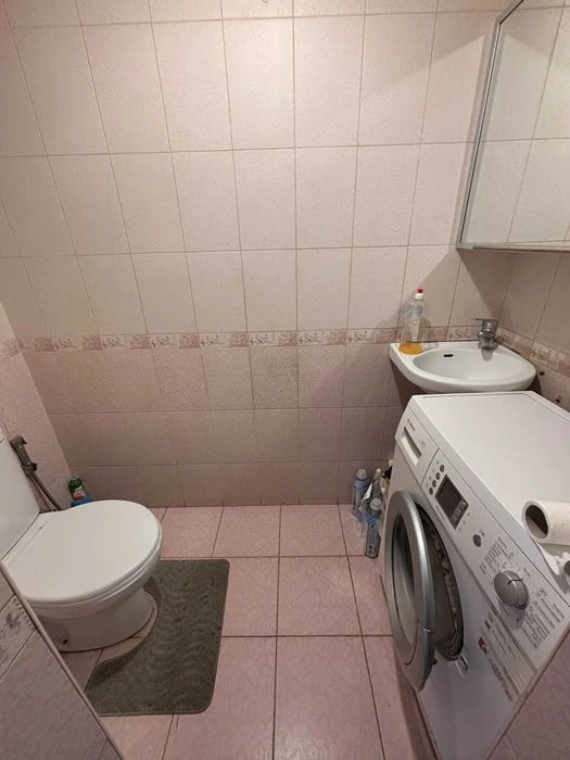 Продам 2-этажный дом 5 комн. с капремонтом, ул. Рихт