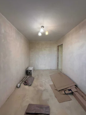 Sale of a 3-room apartment, Mira Avenue 17, near the "Theatrical" stop.