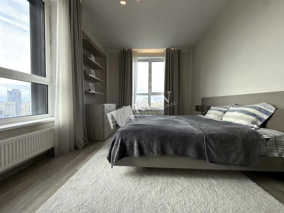 Apartment. Lesi Ukrainky Blvd, Kyiv