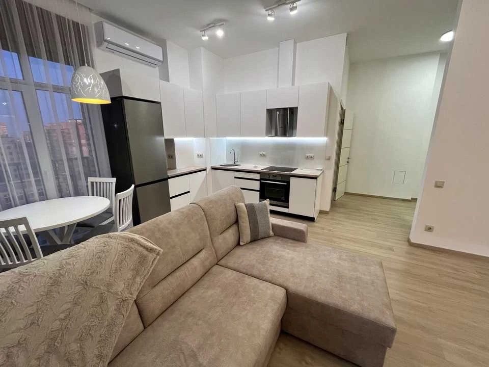 Apartment. Dnipro, Shevchenko Street.