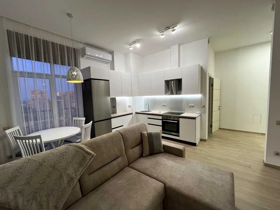 Apartment. Dnipro, Shevchenko Street.