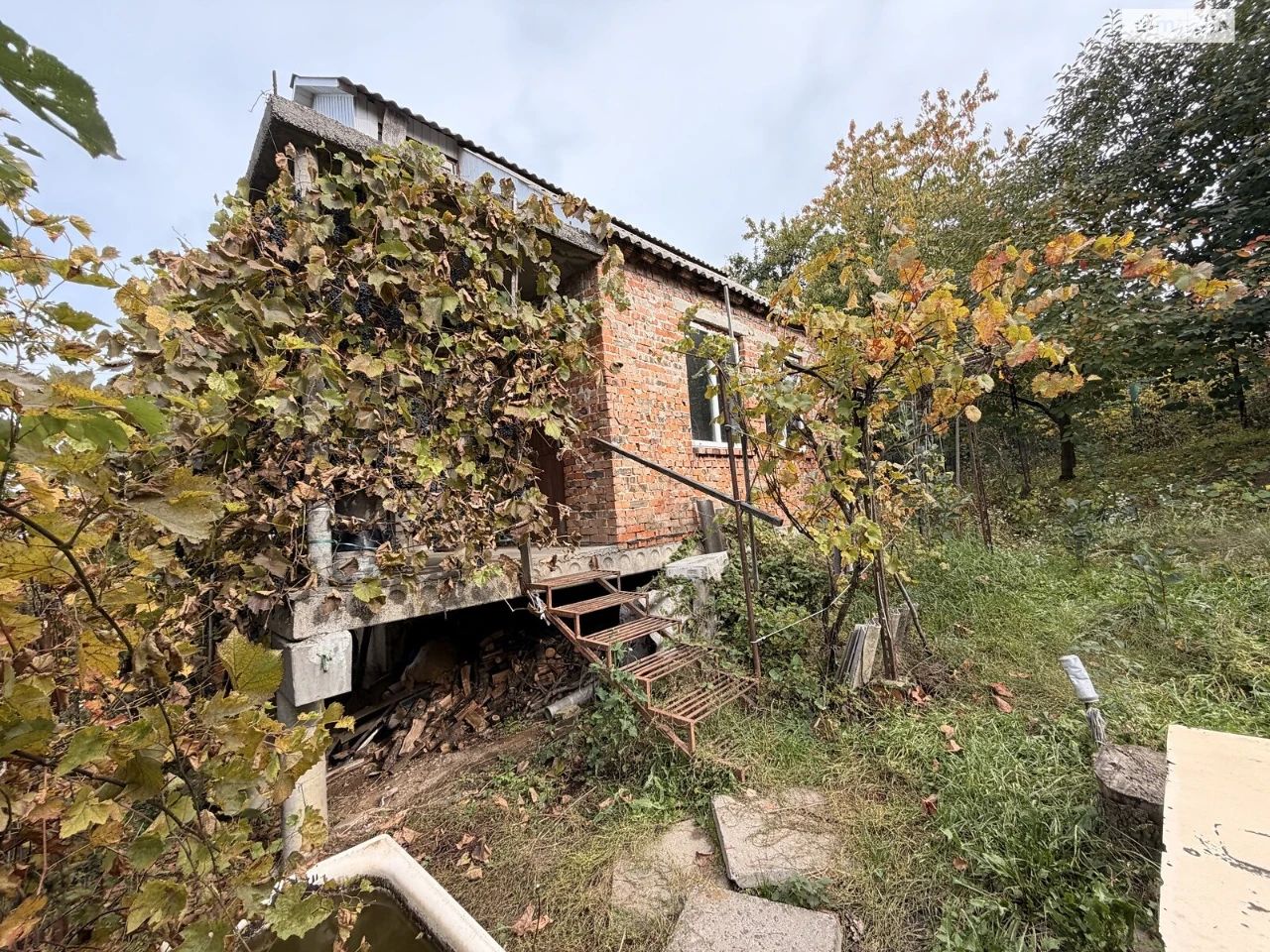 Sale of Cottage in Lesneve