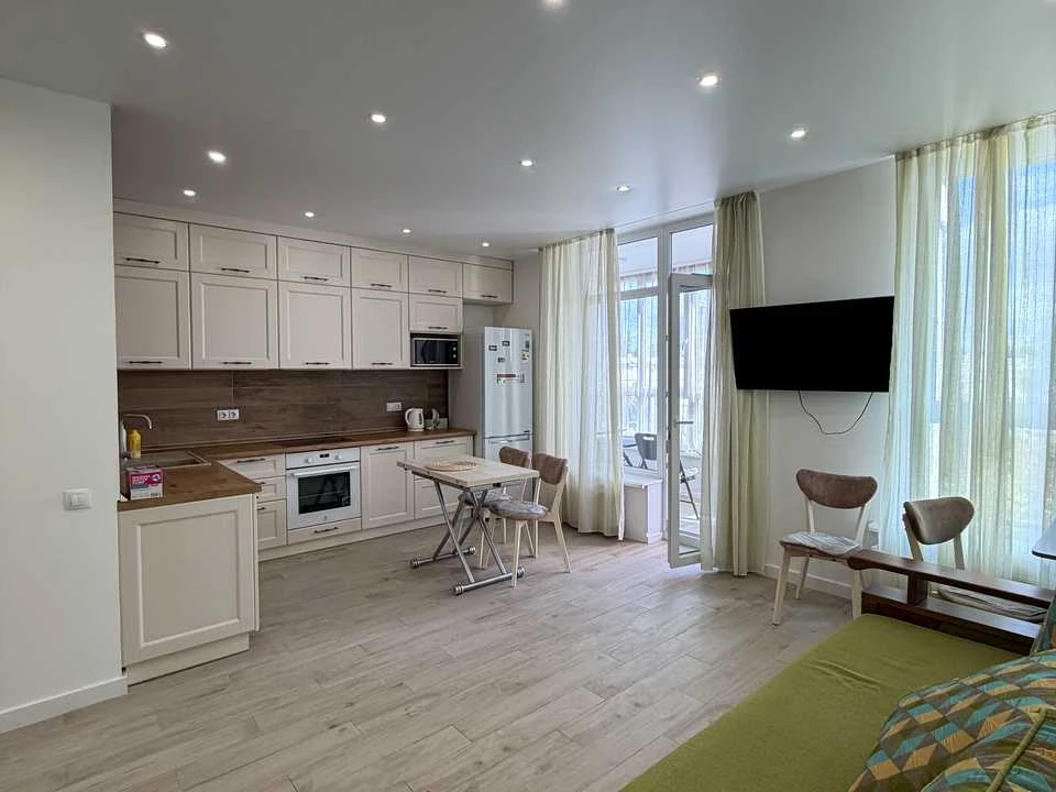 Apartment. Kyiv, Brest Street.