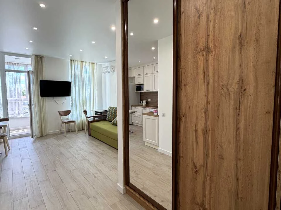 Apartment. Kyiv, Brest Street.