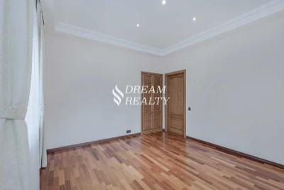 Аренда, улица Ивана Мазепы, 10, 4 комнаты, 155 м², Арсенальная