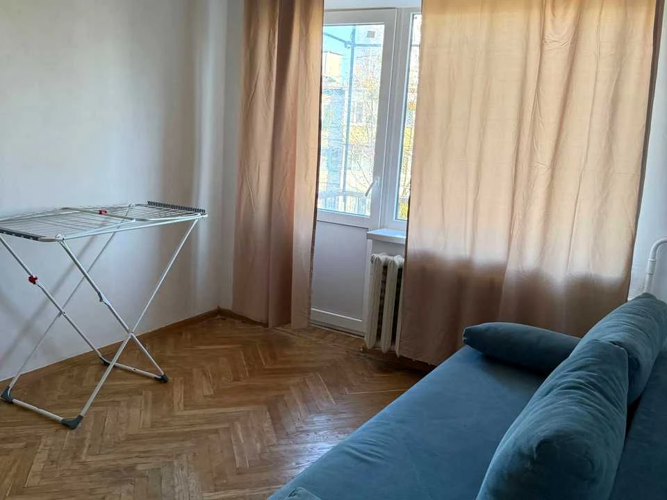 Квартира. Київ, вулиця Мілютенка